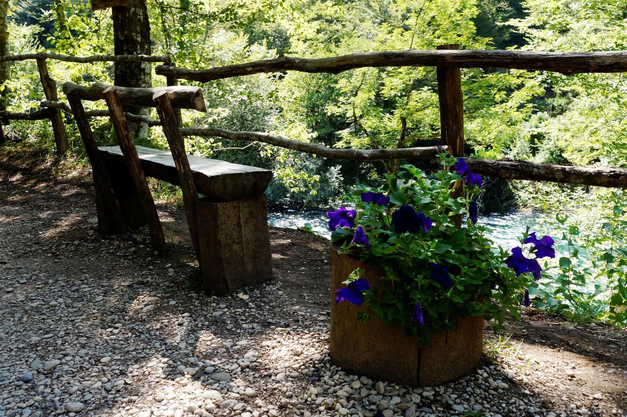 Waterfall Rafting Center Scepan-Polje Eksteriør billede